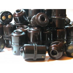 B22 Plug Bulb Socket Extension 5Amp Refurbished Brown Bakelite B22 Plug Bulb Socket Extension 5Amp Refurbished Brown Bakelite